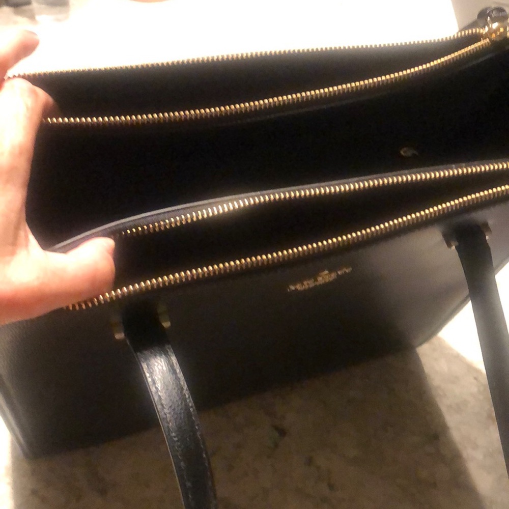 Kate Spade Purse - Picture 4 of 6
